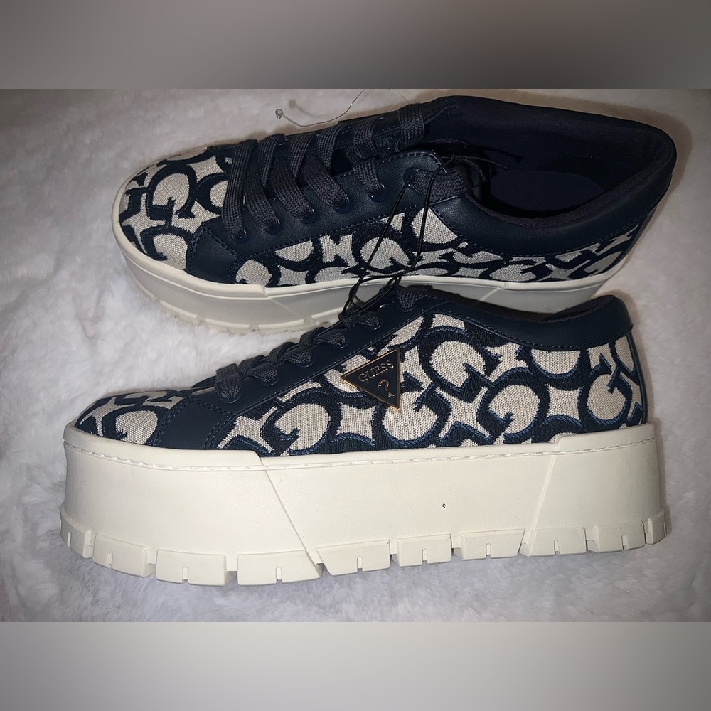 GUESS Women's Blue and Cream Patterned Platform Sneakers - Picture 4 of 10